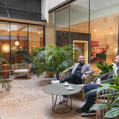 Hotel Ibis Styles Santa Justa 3*